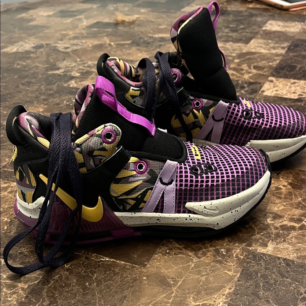 Nike Kids Black and Purple Sneakers